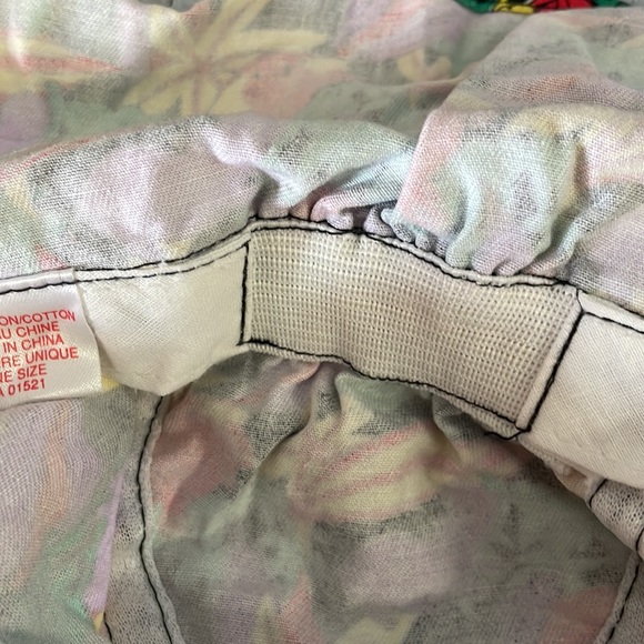 Disney - Kids - Pumbaa Hat with BackFlap - Picture 5 of 5